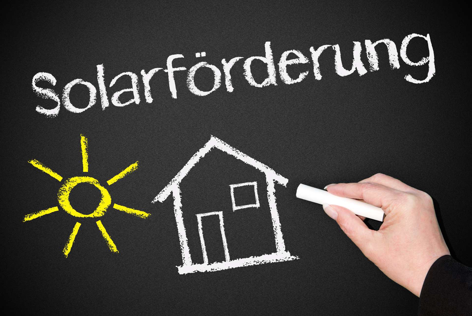 Förderung & Genehmigung von Solargründächern