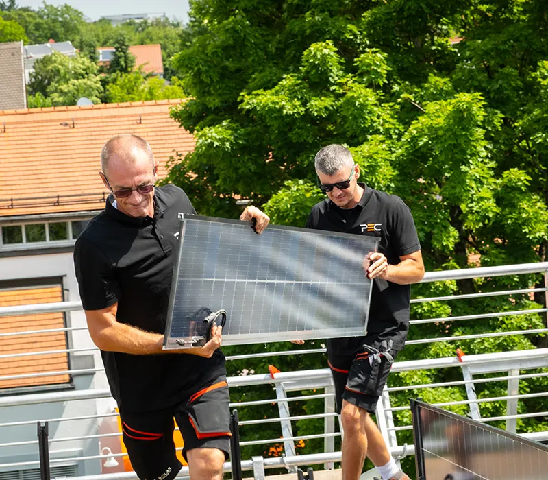 Leistungen: Solarmontage mit eigenen Monteuren